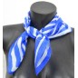 Petit carré en mousseline rayé bleu roi