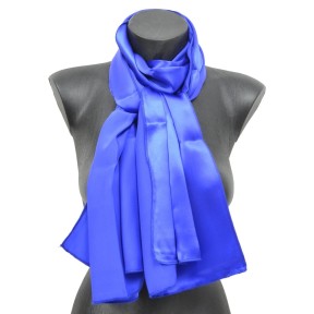 Echarpe en satin de soie bleue