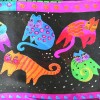 Echarpe soie naif chat fond noir