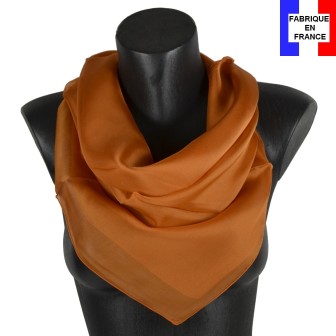 Carré en soie 88cm or foncé made in France