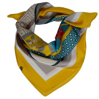 Carré soie 65cm fleur cadre jaune
