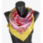 Foulard carré petit cheval au centre