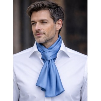 Echarpe en satin de soie bleu jean