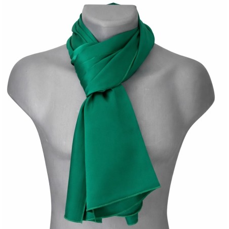 Echarpe en satin de soie verte