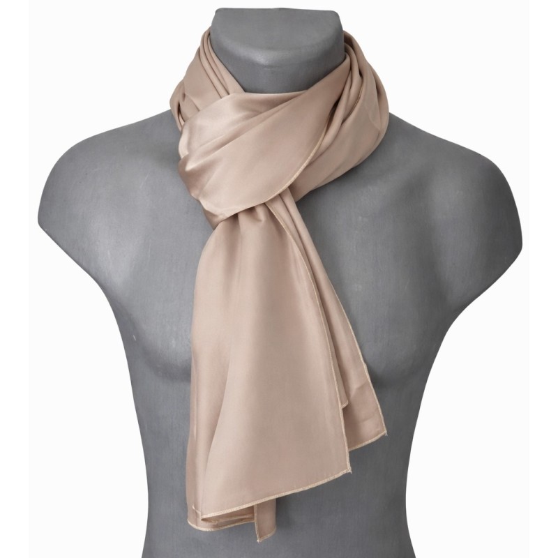 Echarpe en satin de soie beige Echarpe en satin de soie beige