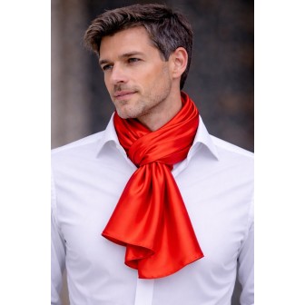 Echarpe en satin de soie rouge
