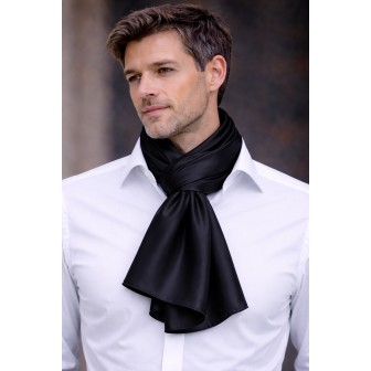 Echarpe en satin de soie noire