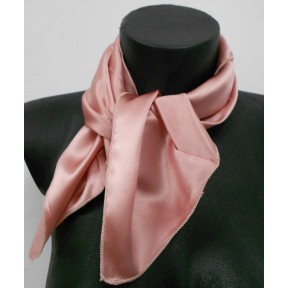 Petit carré en soie rose poudré - qualité sup